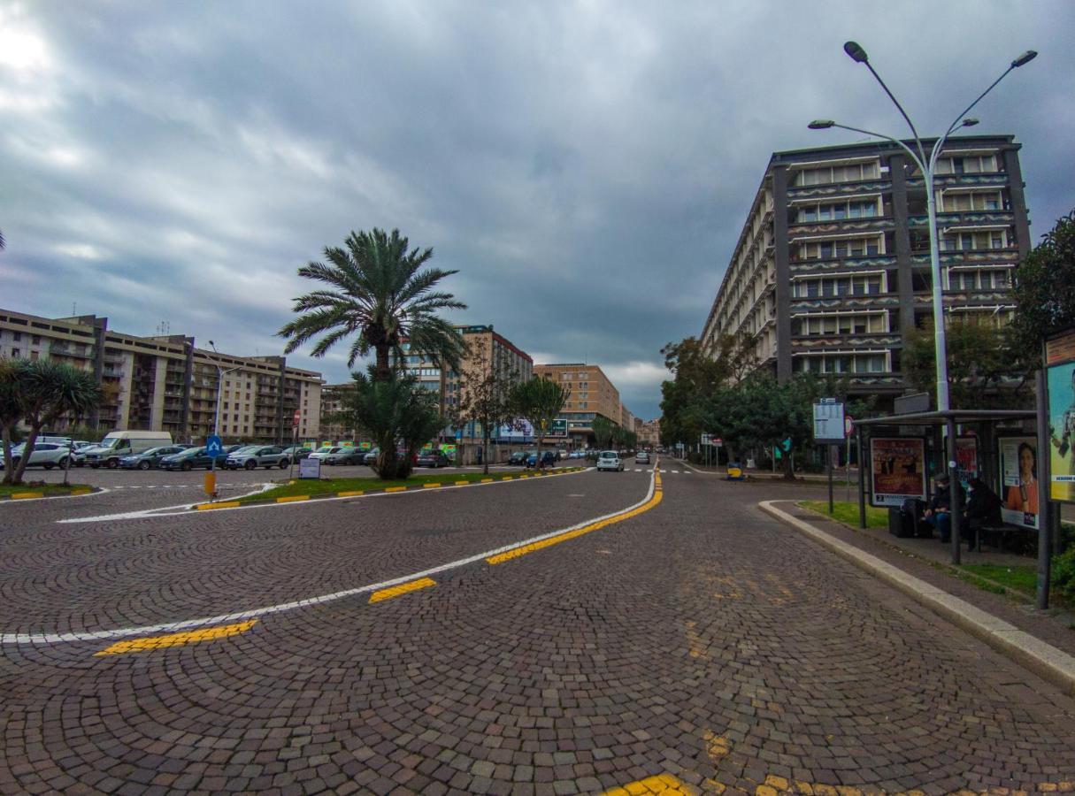 Il Ghiro Panzió Catania-Fontanarossai nemzetközi repülőtér Kültér fotó
